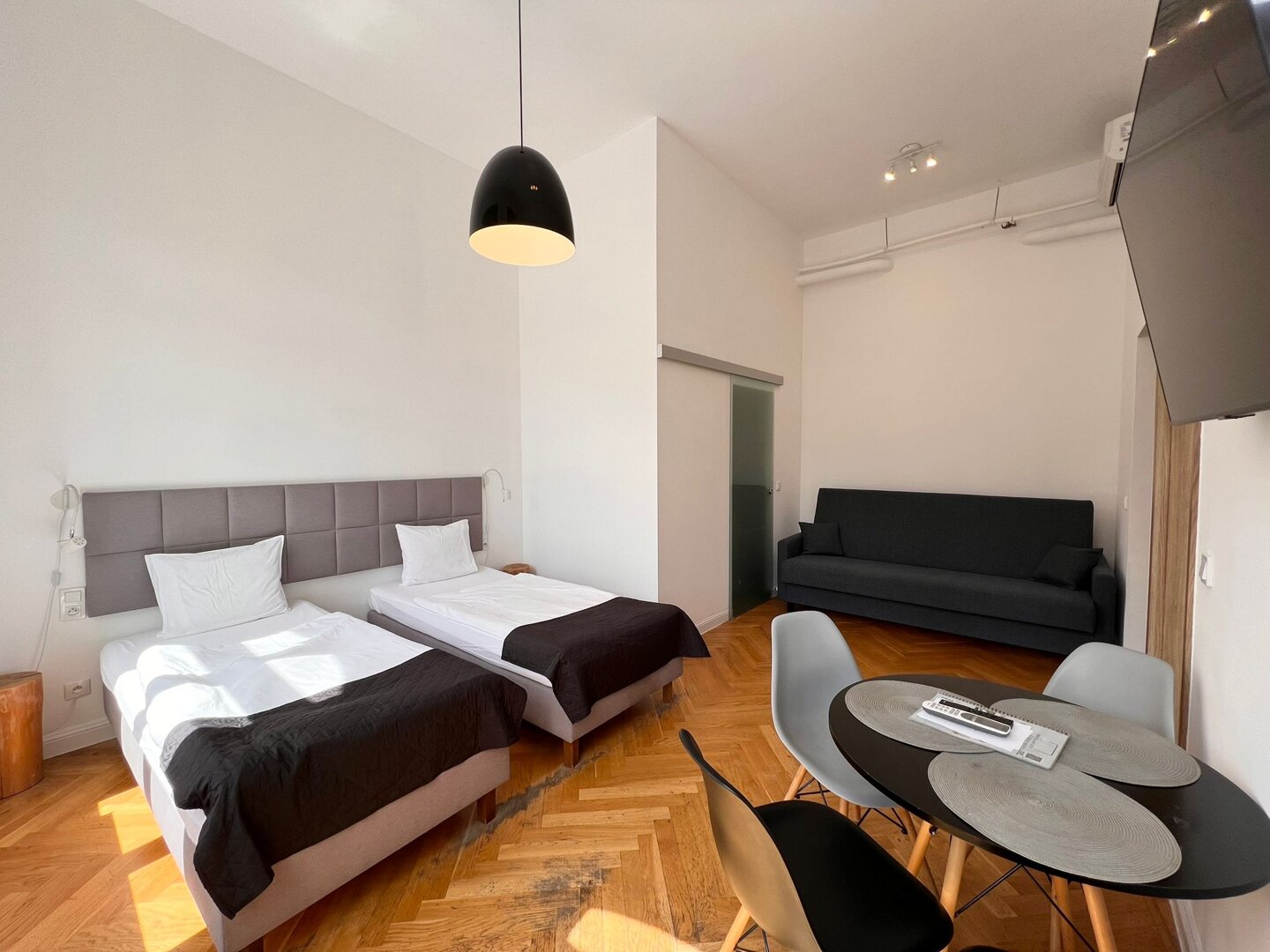Dwupokojowy apartament Deluxe z widokiem na miasto Dwupokojowy apartament Deluxe z widokiem na miasto