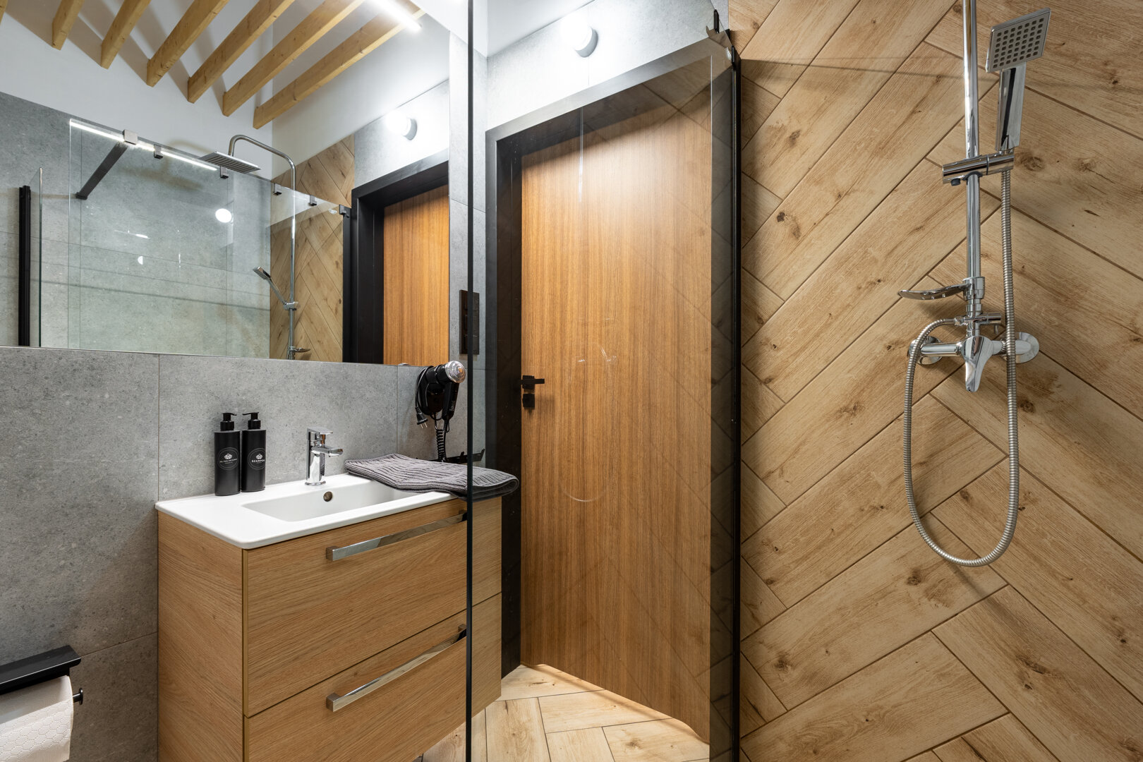 WCA SP ZO.O. - 3